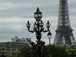  lampadaire multibranches et Tour Eiffel